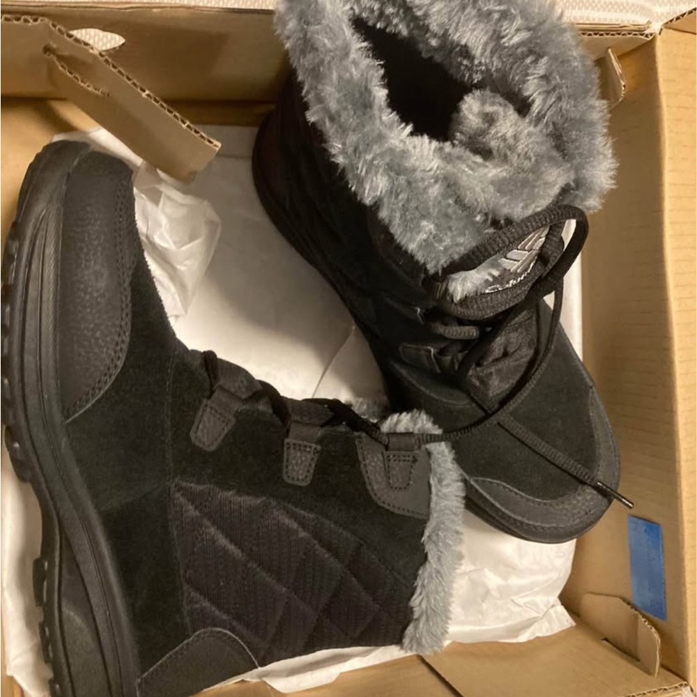 Columbia Black and Grey Snow Boots